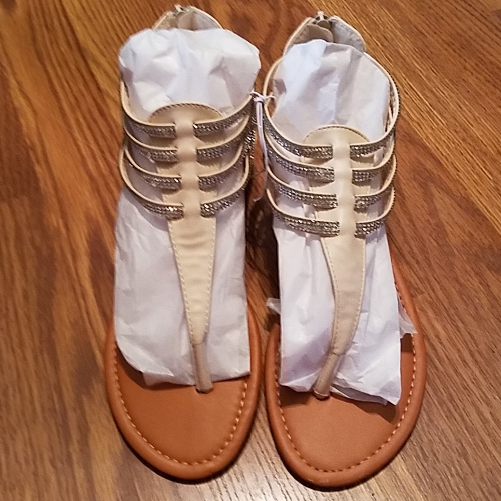 Sz 8 sparkling foot zip up back